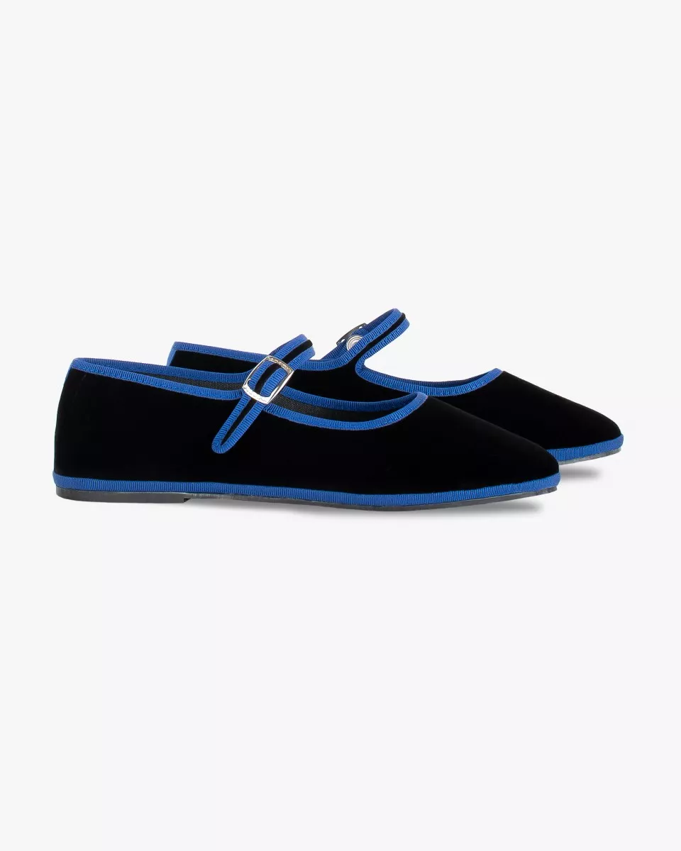 Mary Janes Furlanes in black velvet with Blue trim
entirely made by hand in Italy (Venice/Friuli)