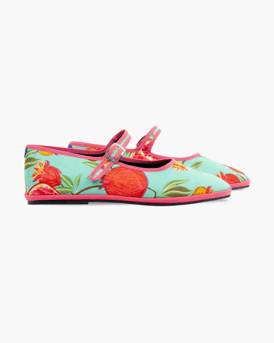 Collaboration with BloomParis
Furlane Mary Janes in fabric designed by Tatiana de Nicolay
Handcrafted in Italy (Veneto / Friuli).