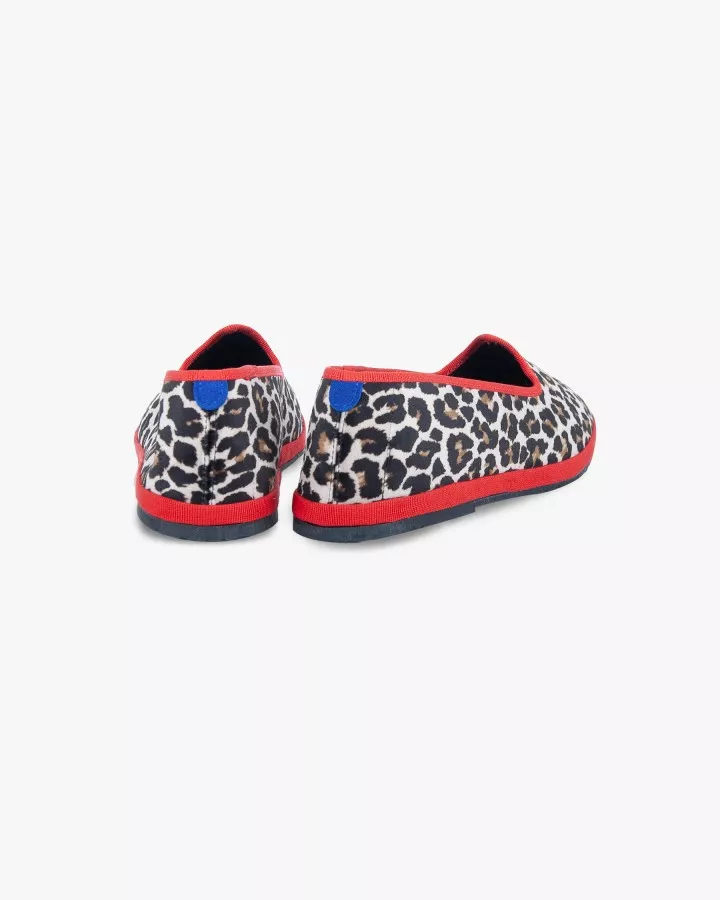 Furlanes in leopard print with red trim
entirely made by hand in Italy (Venice/Friuli)