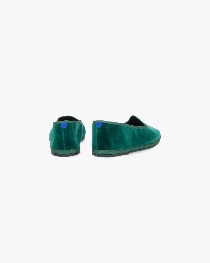 Imperial green velvet and trimming
Made by hand in Italy (Venice/Friuli)
