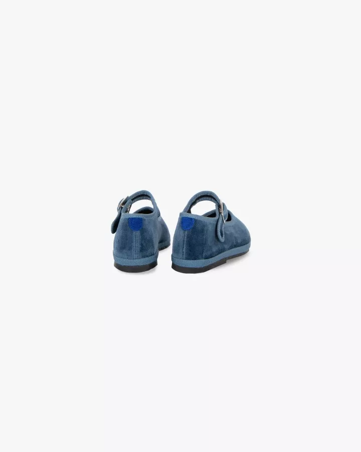 Mini Mary Janes Furlanes in blue velvet
entirely made by hand in Italy (Venice/Friuli)