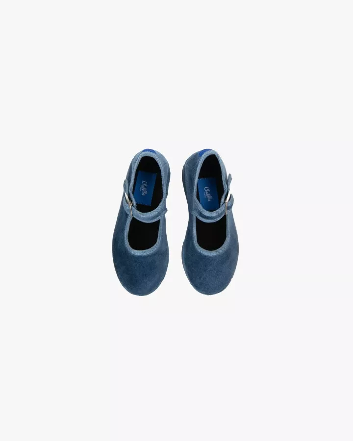 Mini Mary Janes Furlanes in blue velvet
entirely made by hand in Italy (Venice/Friuli)