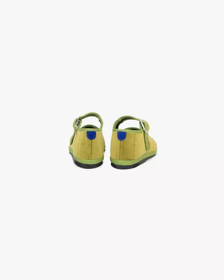 Mini Mary Janes Furlanes in olive green velvet
entirely made by hand in Italy (Venice/Friuli)